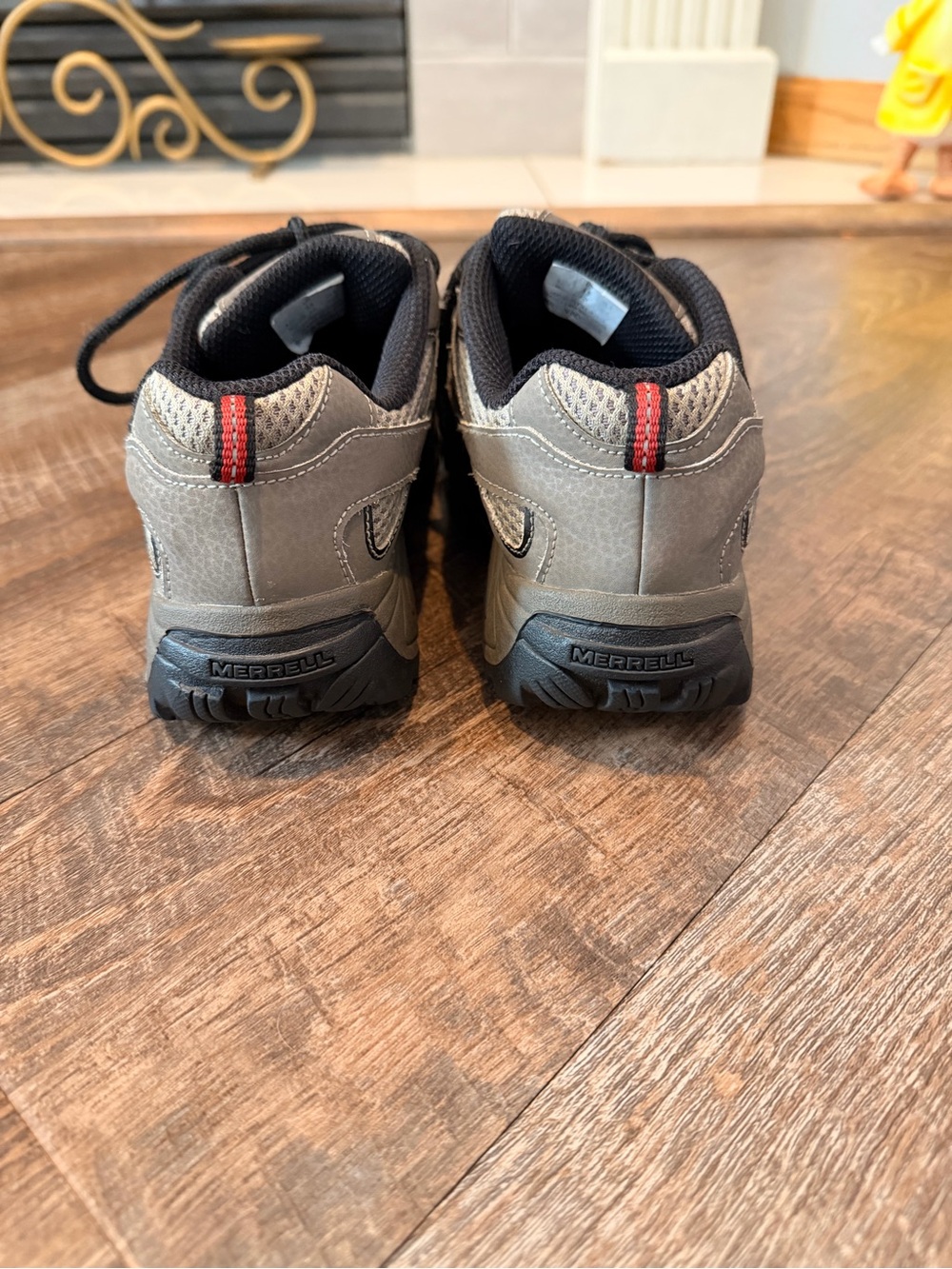 Merrell Kids Trail Hiking Shoes Gray Black Youth Size 4.5 Waterproof Outdoor - Picture 4 of 6